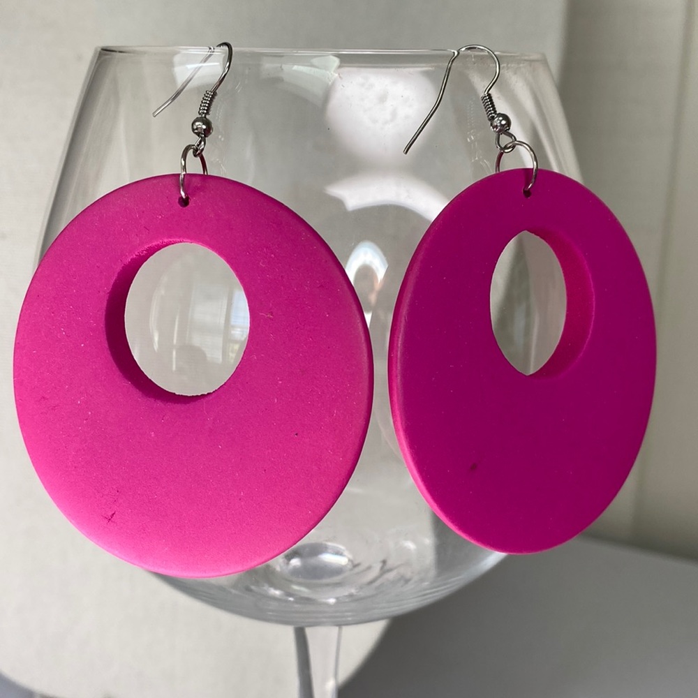 Fun hot pink open circle wood earrings
